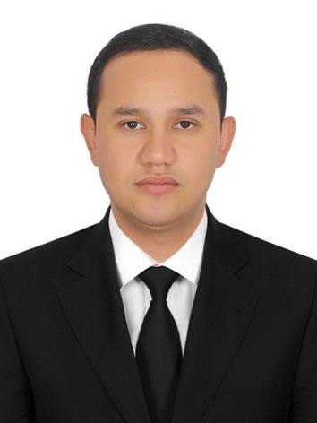 Тeatr direktori X.T.Jo'raboyev.